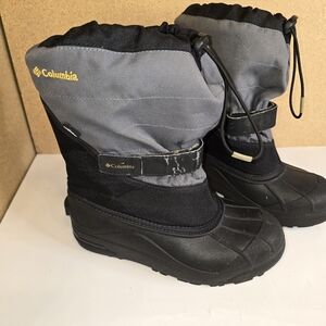 Columbia snow boots